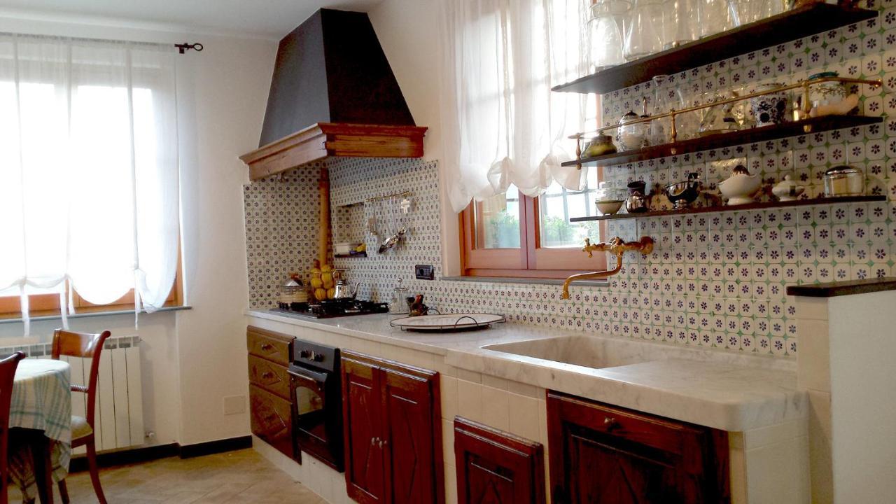 Elsa House Bed & Breakfast Mezzanego Exterior photo